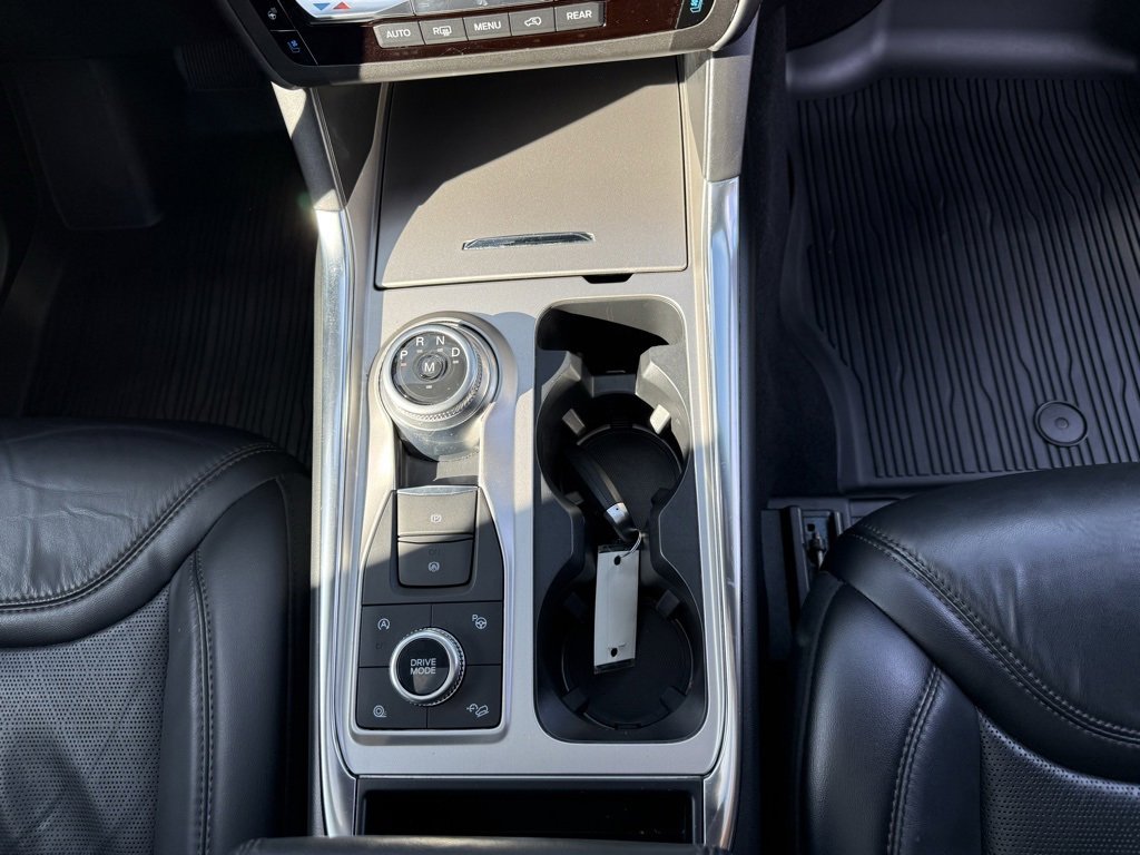 Used 2020 Ford Explorer Platinum image 28