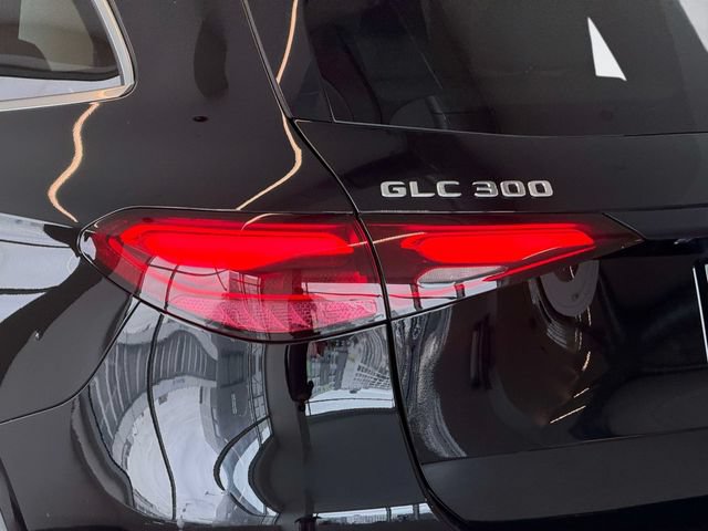 Certified 2024 Mercedes-Benz GLC 300 4MATIC image 10
