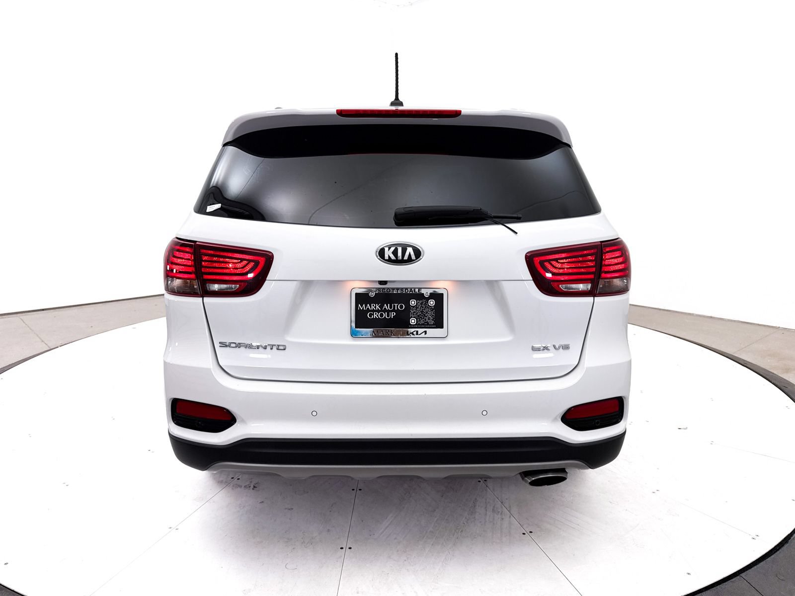Used 2020 Kia Sorento EX FWD image 12