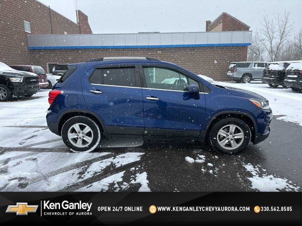 Used 2017 Chevrolet Trax LT w/ Sun & Sound Package image 1