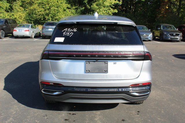 New 2026 Lincoln Nautilus Premier image 4