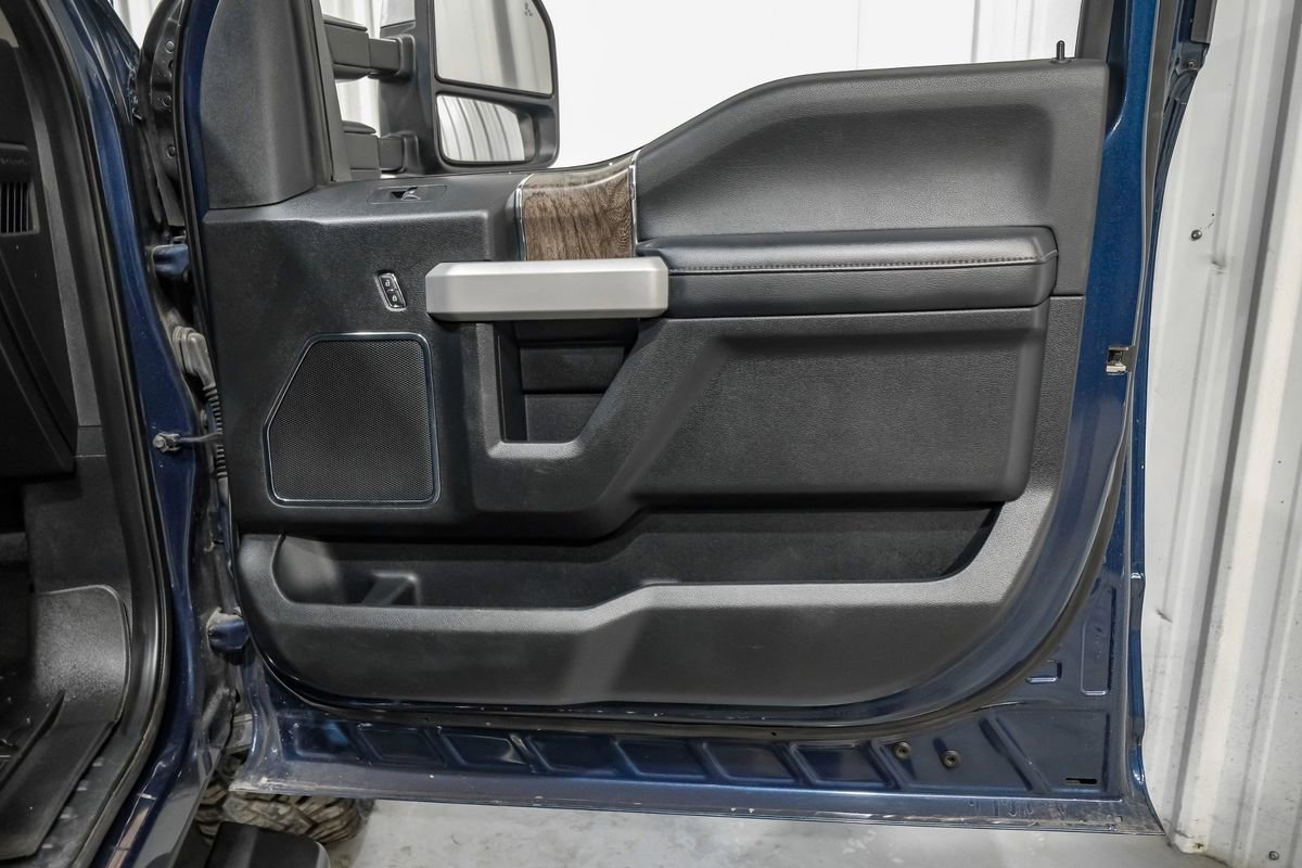 Used 2019 Ford F250 Lariat w/ Lariat Ultimate Package image 44