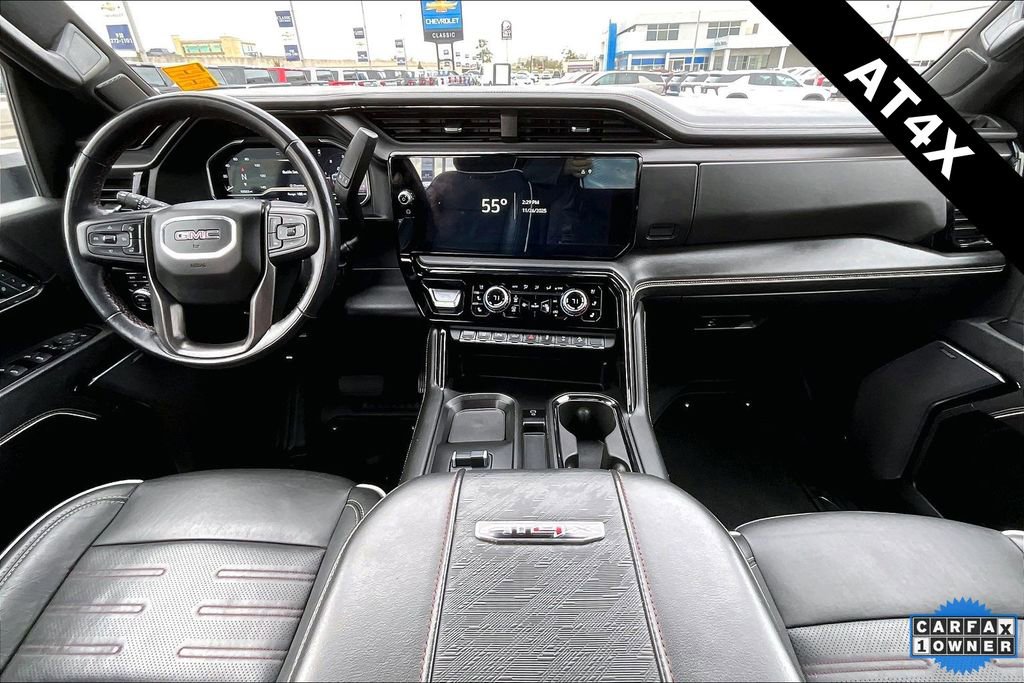 Used 2024 GMC Sierra 2500 AT4X image 8