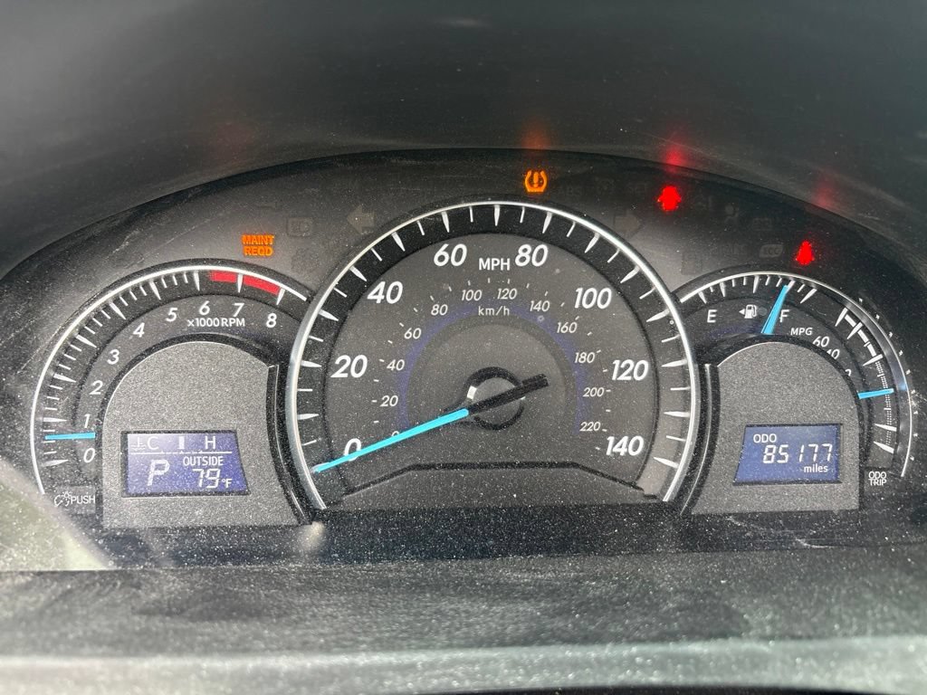 Used 2014 Toyota Camry XLE FWD image 14