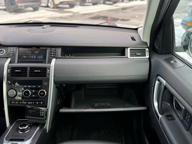 Used 2017 Land Rover Discovery Sport HSE image 29