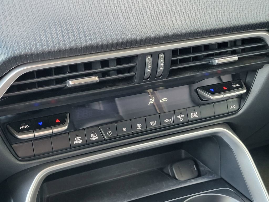 Used 2024 MAZDA CX-90 3.3 Turbo w/ Select Package image 17