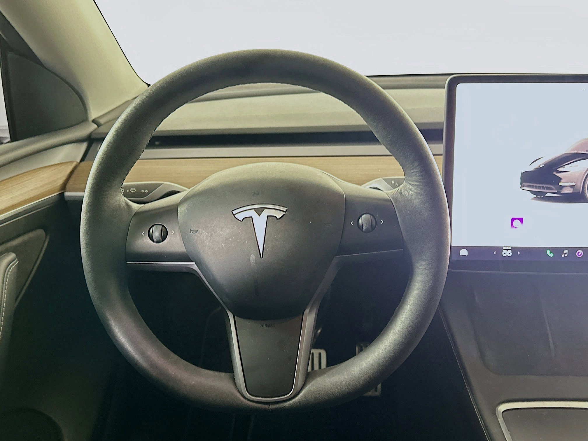 Used 2023 Tesla Model Y Performance image 17