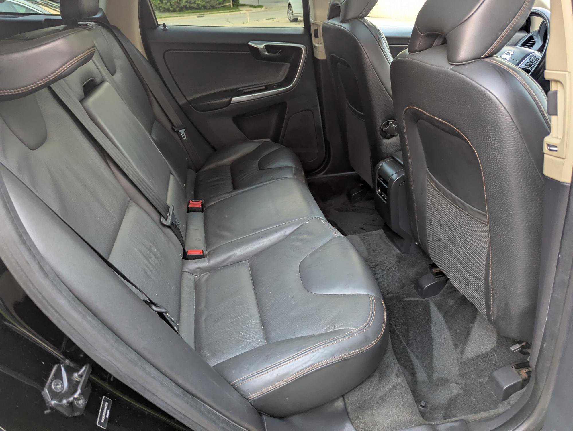 Used 2013 Volvo XC60 T6 AWD/4WD image 17