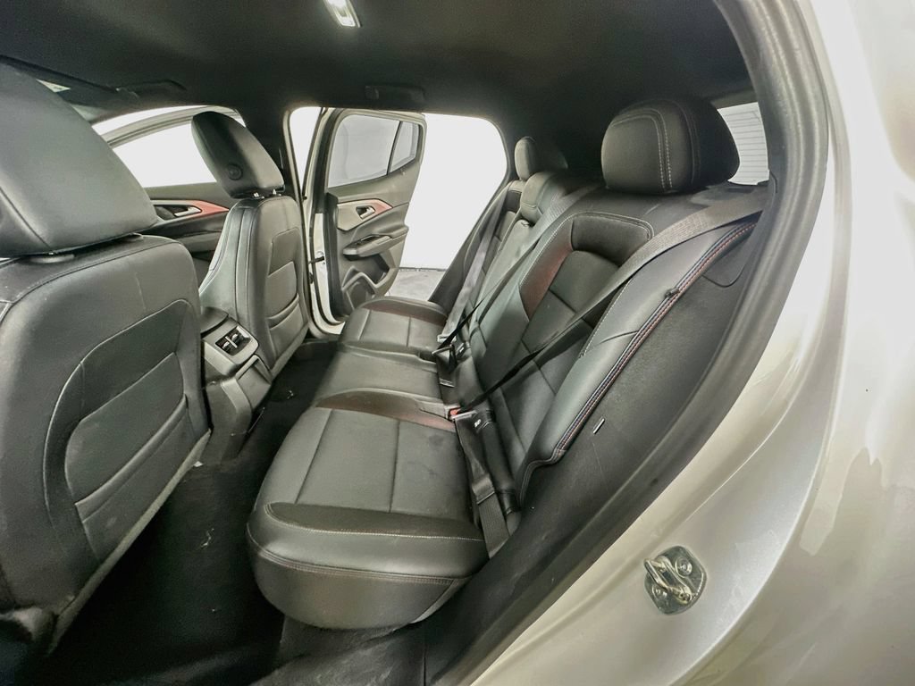 Used 2025 Chevrolet Equinox EV RS FWD image 16