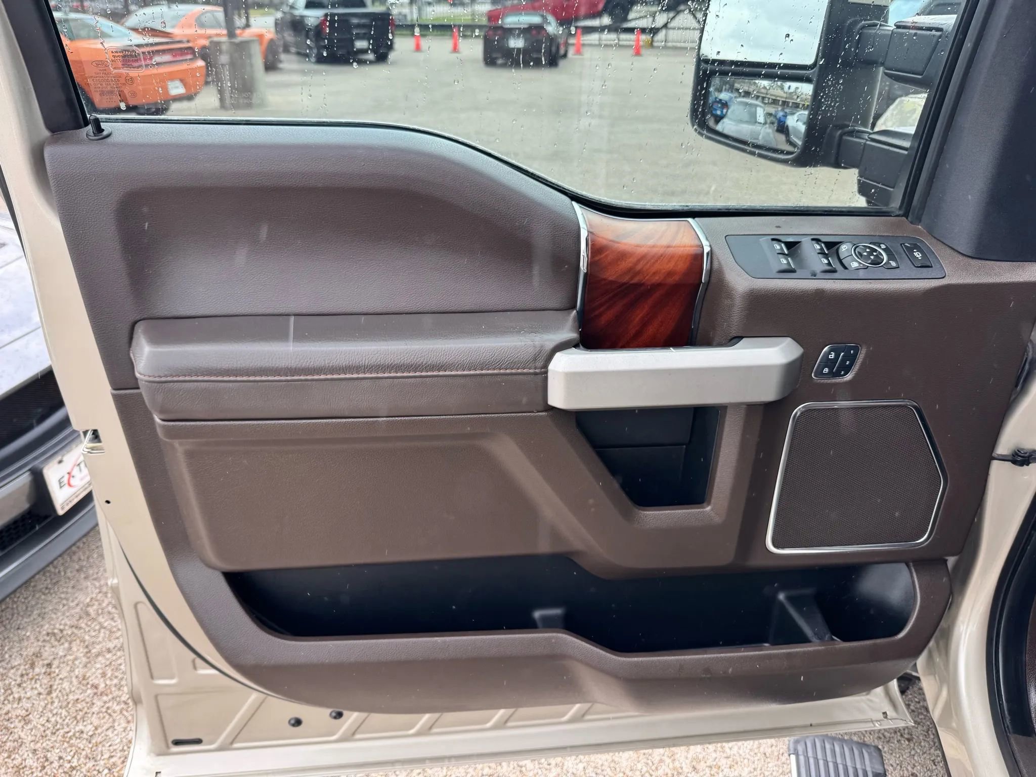 Used 2017 Ford F350 King Ranch w/ Tow Technology Bundle AWD/4WD image 24