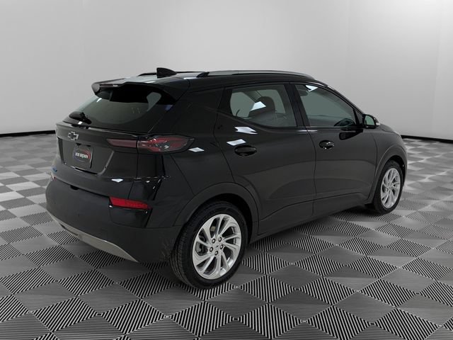 Certified 2023 Chevrolet Bolt EUV LT w/ Driver Confidence Package FWD image 5