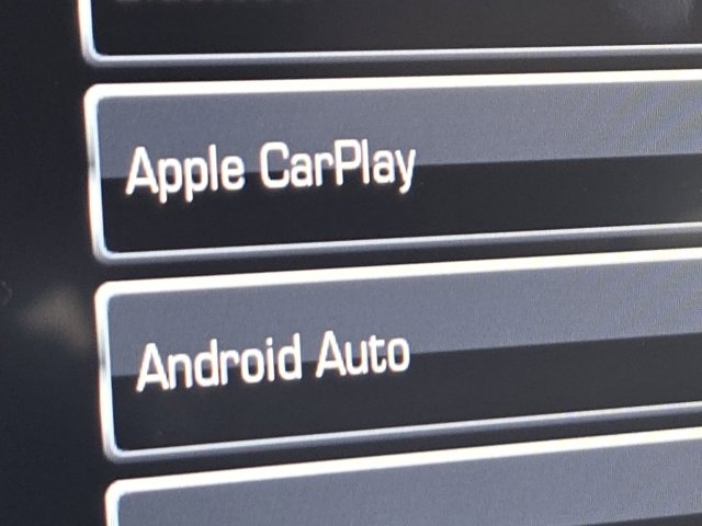 Used 2017 GMC Yukon XL SLT w/ Open Road Package image 5