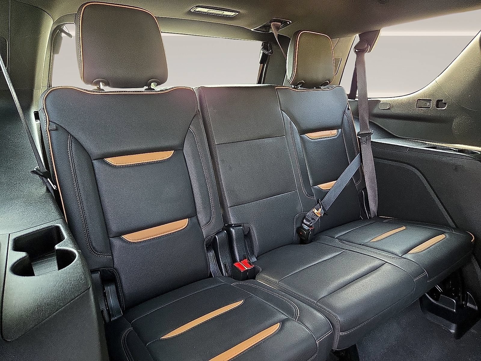 Used 2023 GMC Yukon AT4 AWD/4WD image 15