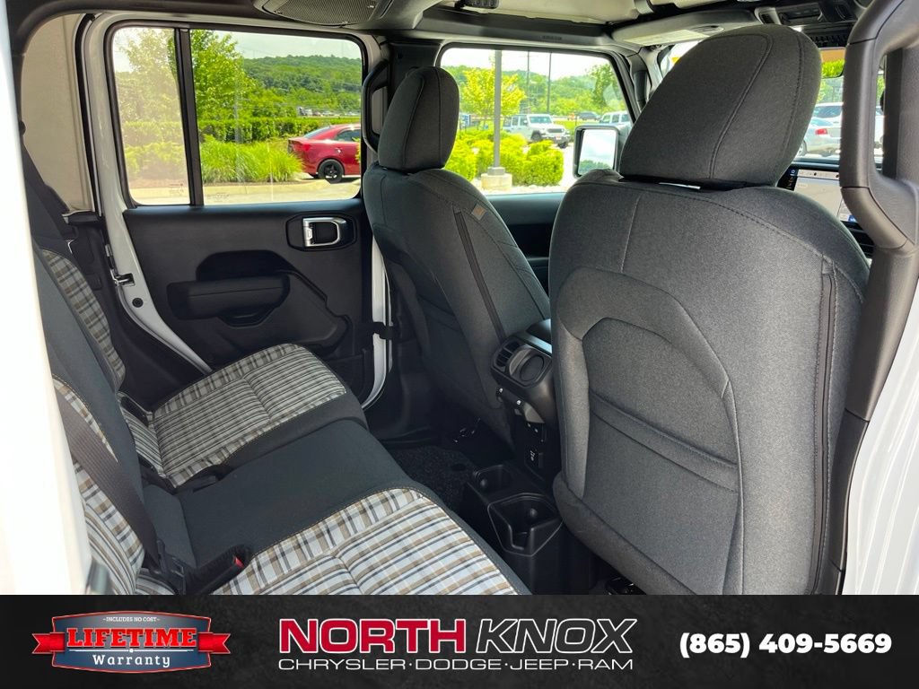 New 2026 Jeep Gladiator Sport AWD/4WD image 24