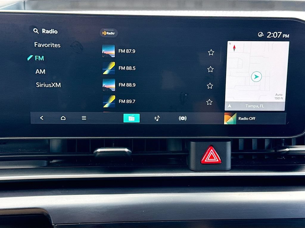 Certified 2025 Kia Carnival FWD image 29