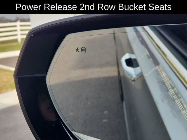 Used 2025 GMC Yukon XL Denali image 40