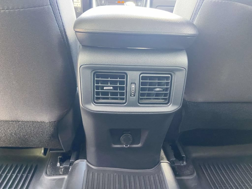 Used 2025 Toyota RAV4 LE FWD image 17