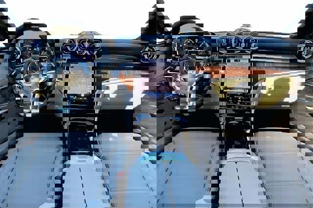 New 2026 Mercedes-Benz C 300 4MATIC Sedan image 7