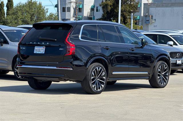 Used 2026 Volvo XC90 B5 Plus w/ Protection Package Premier AWD/4WD image 3