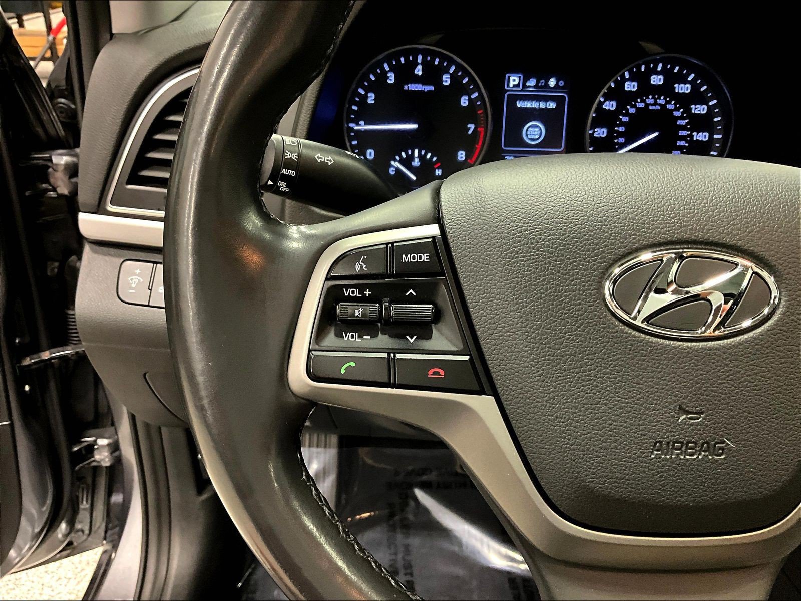 Used 2018 Hyundai Elantra Value Edition w/ Winter Weather Package FWD image 11