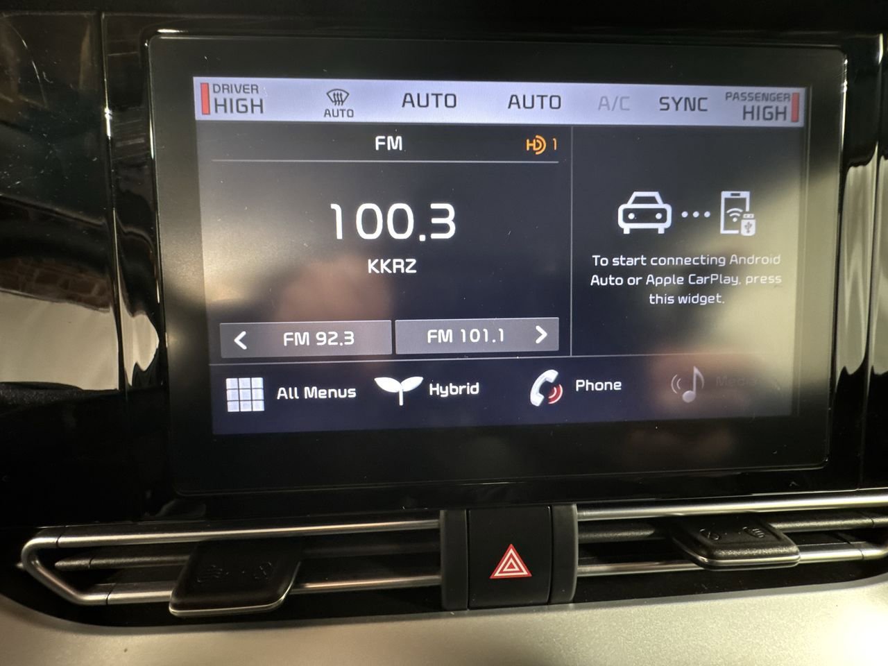 Certified 2022 Kia Niro LX image 26