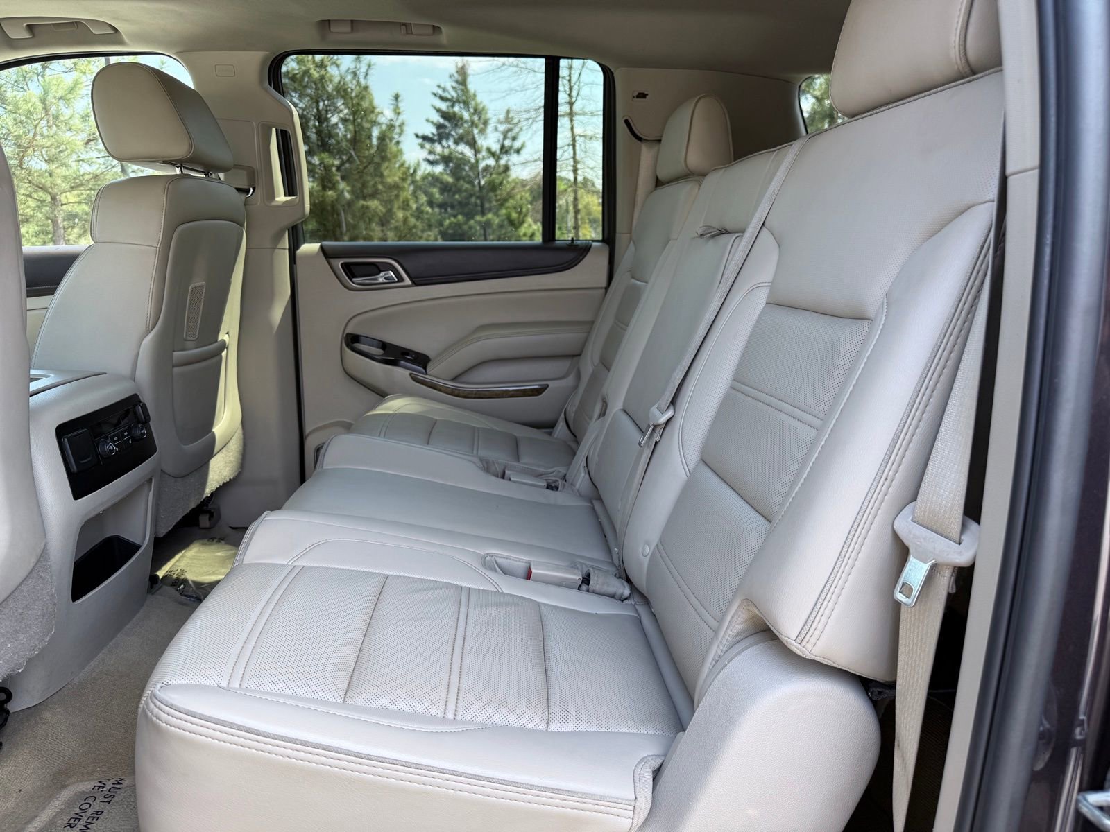 Used 2016 GMC Yukon XL Denali w/ Enhanced Security Package image 38