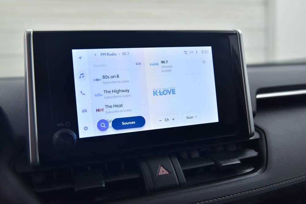 Used 2023 Toyota RAV4 XLE image 19