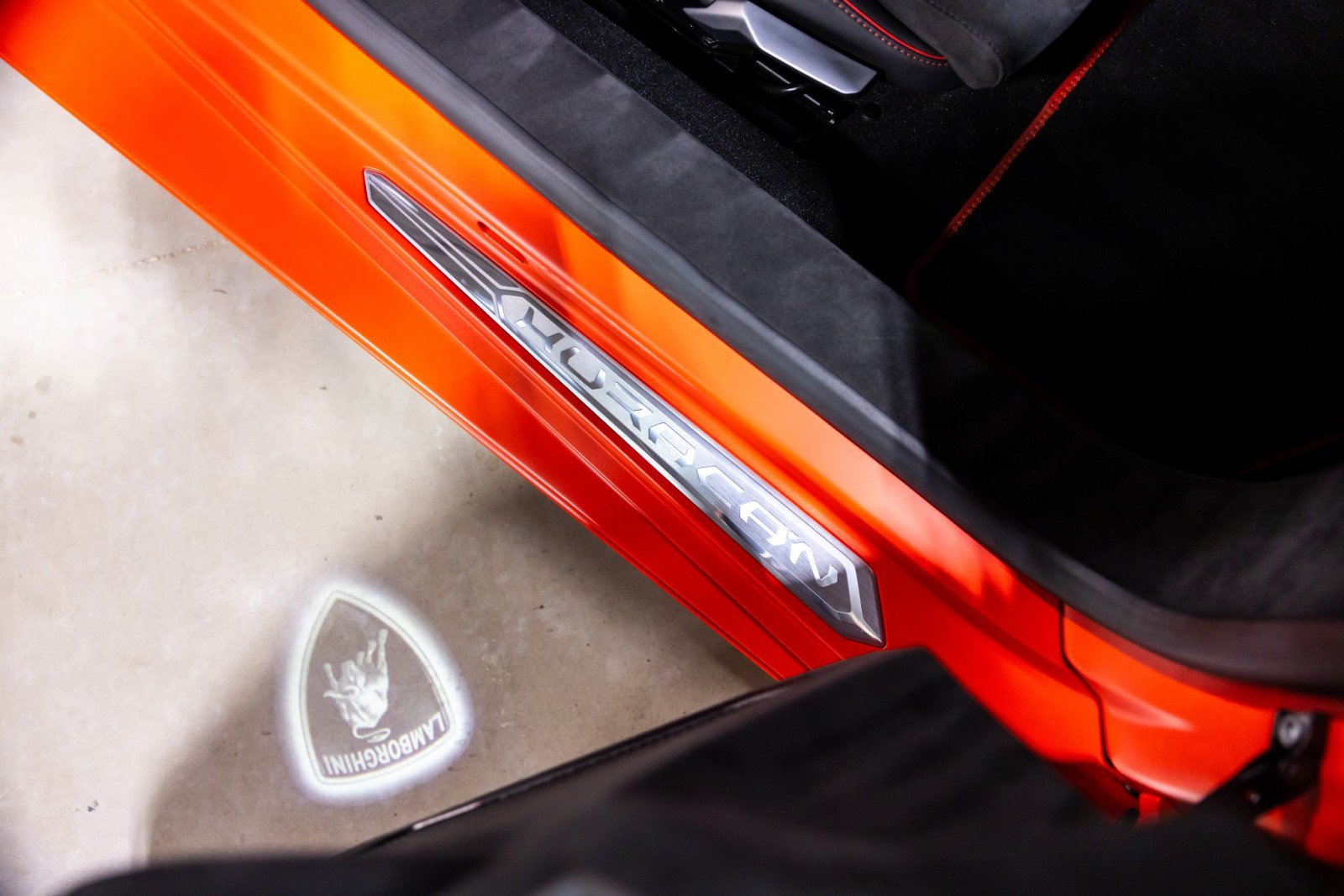 Used 2023 Lamborghini Huracan Tecnica RWD image 33