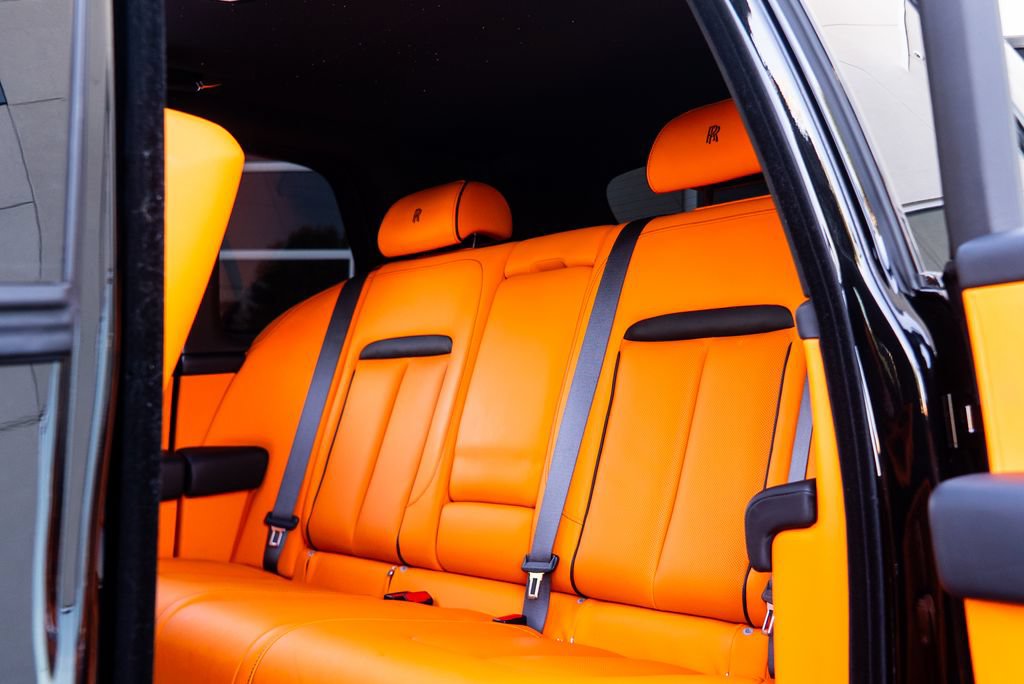 Used 2023 Rolls-Royce Cullinan AWD/4WD image 13