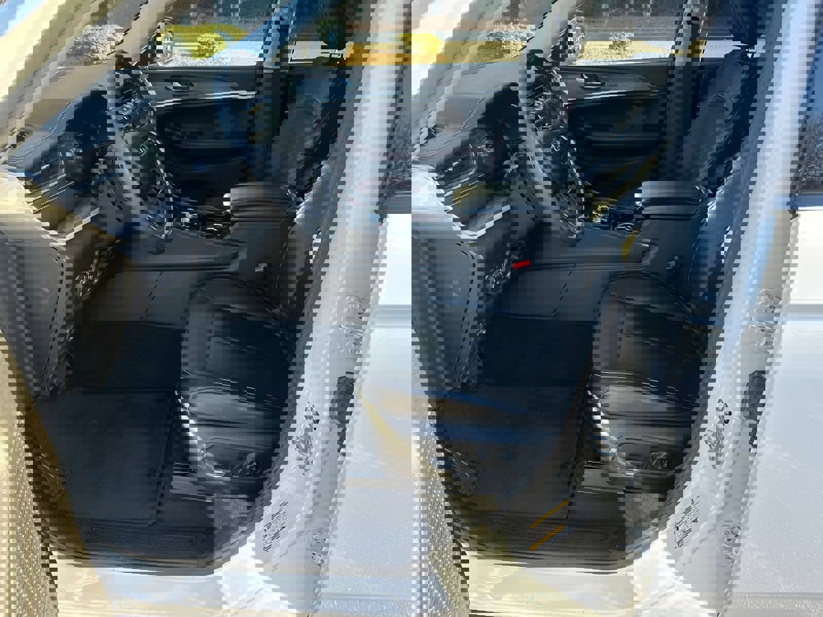 Used 2023 Jeep Grand Cherokee Limited image 13