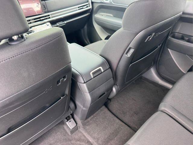 New 2027 Hyundai Santa Fe SE FWD image 16