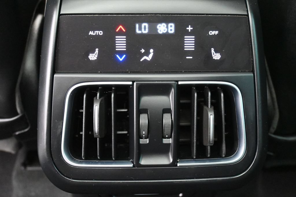 Used 2023 Maserati Grecale Modena AWD/4WD image 21