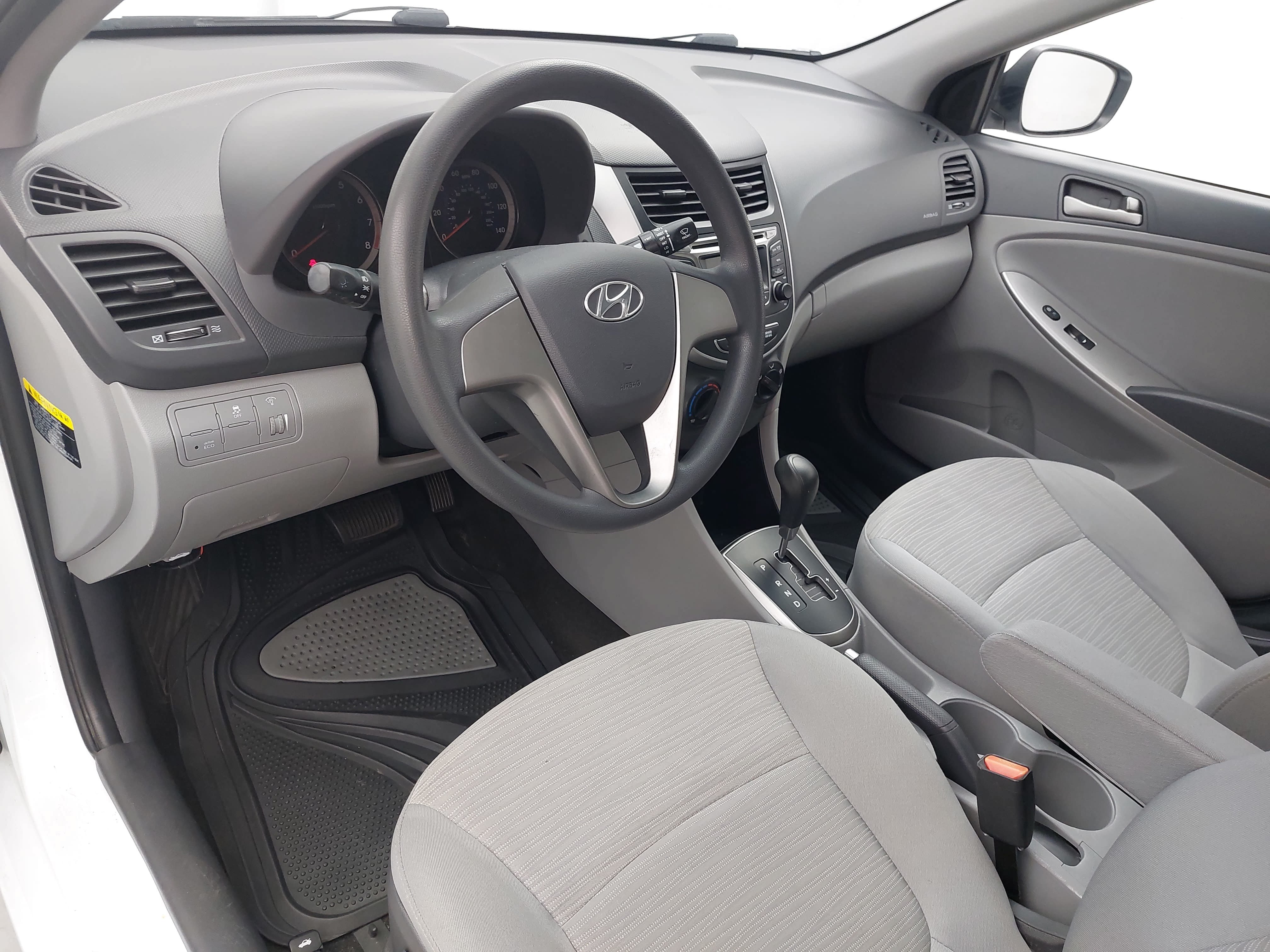 Used 2016 Hyundai Accent SE FWD image 4