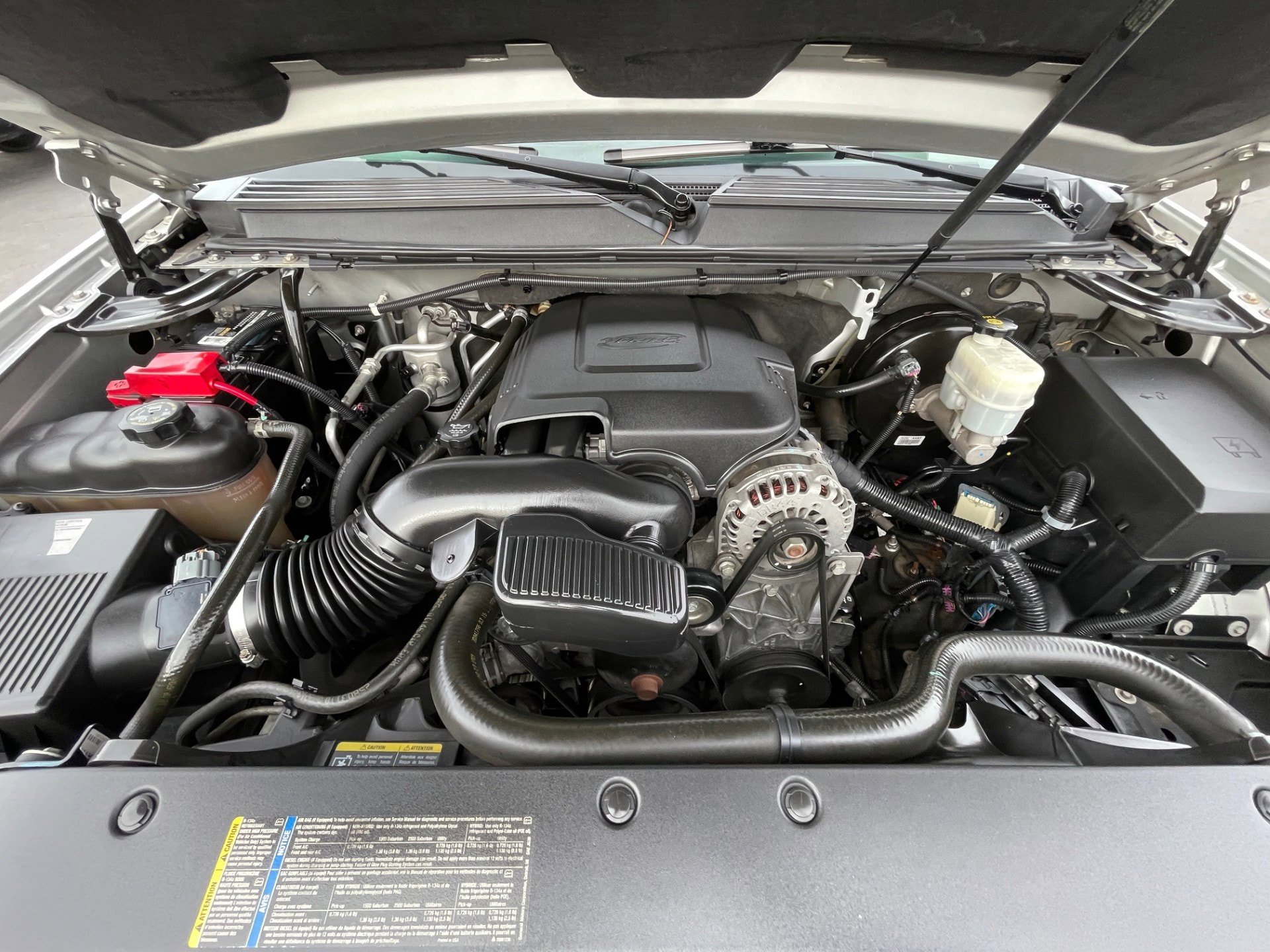 Used 2010 Chevrolet Tahoe LTZ RWD image 35