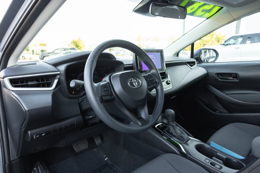 Used 2026 Toyota Corolla LE FWD image 10