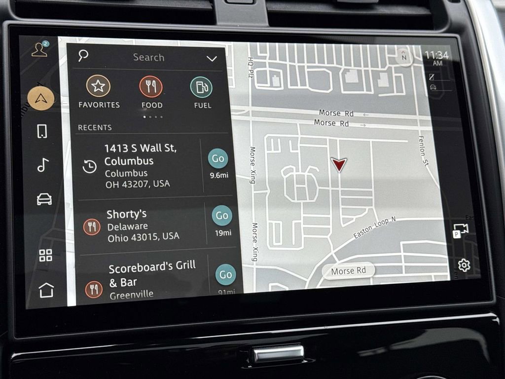 Used 2025 Land Rover Discovery Dynamic SE image 25