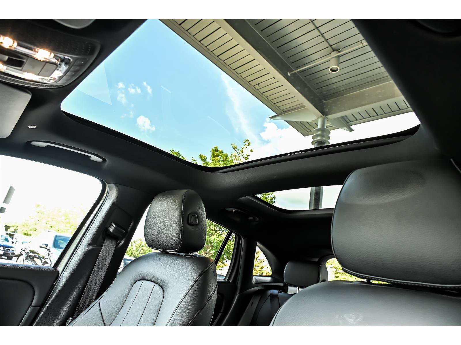 Certified 2021 Mercedes-Benz GLA 250 4MATIC image 13