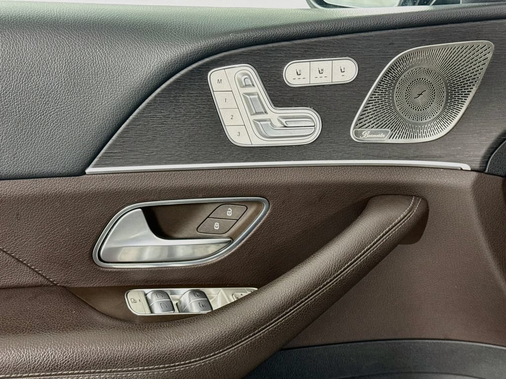 Used 2021 Mercedes-Benz GLS 450 4MATIC image 18