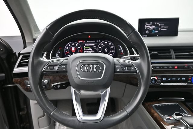 Used 2018 Audi Q7 3.0T Prestige AWD/4WD image 12