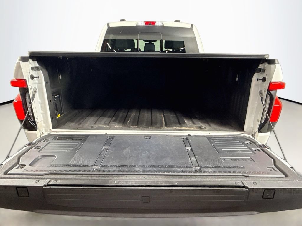 Used 2022 Ford F150 Lightning Lariat AWD/4WD image 25