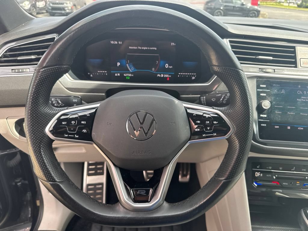 Used 2024 Volkswagen Tiguan SE R-Line AWD/4WD image 35