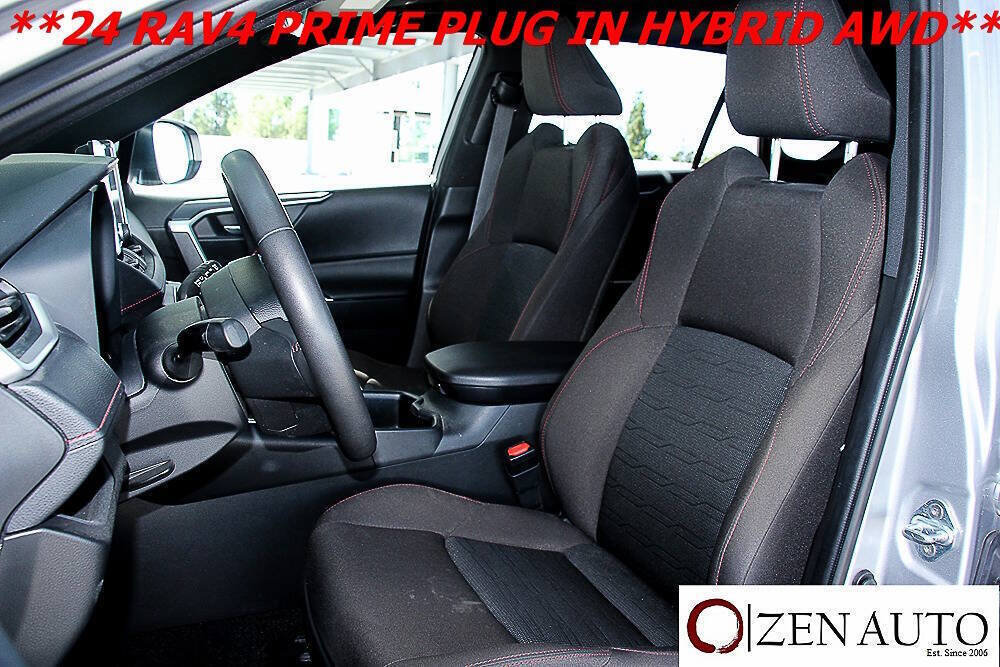 Used 2024 Toyota RAV4 SE w/ Weather & Moonroof Package AWD/4WD image 28
