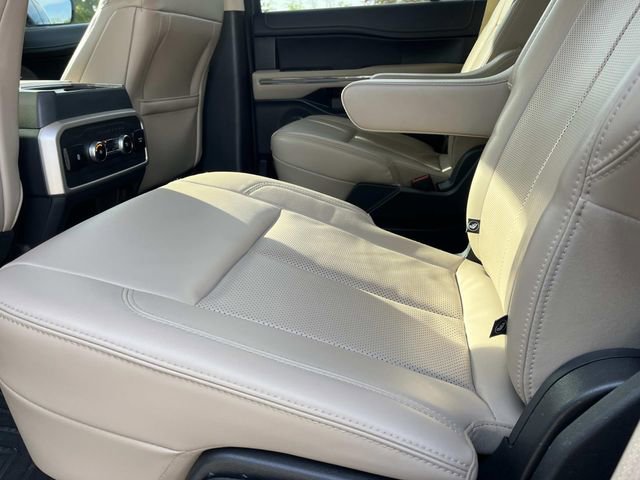 Used 2022 Ford Expedition XLT image 20