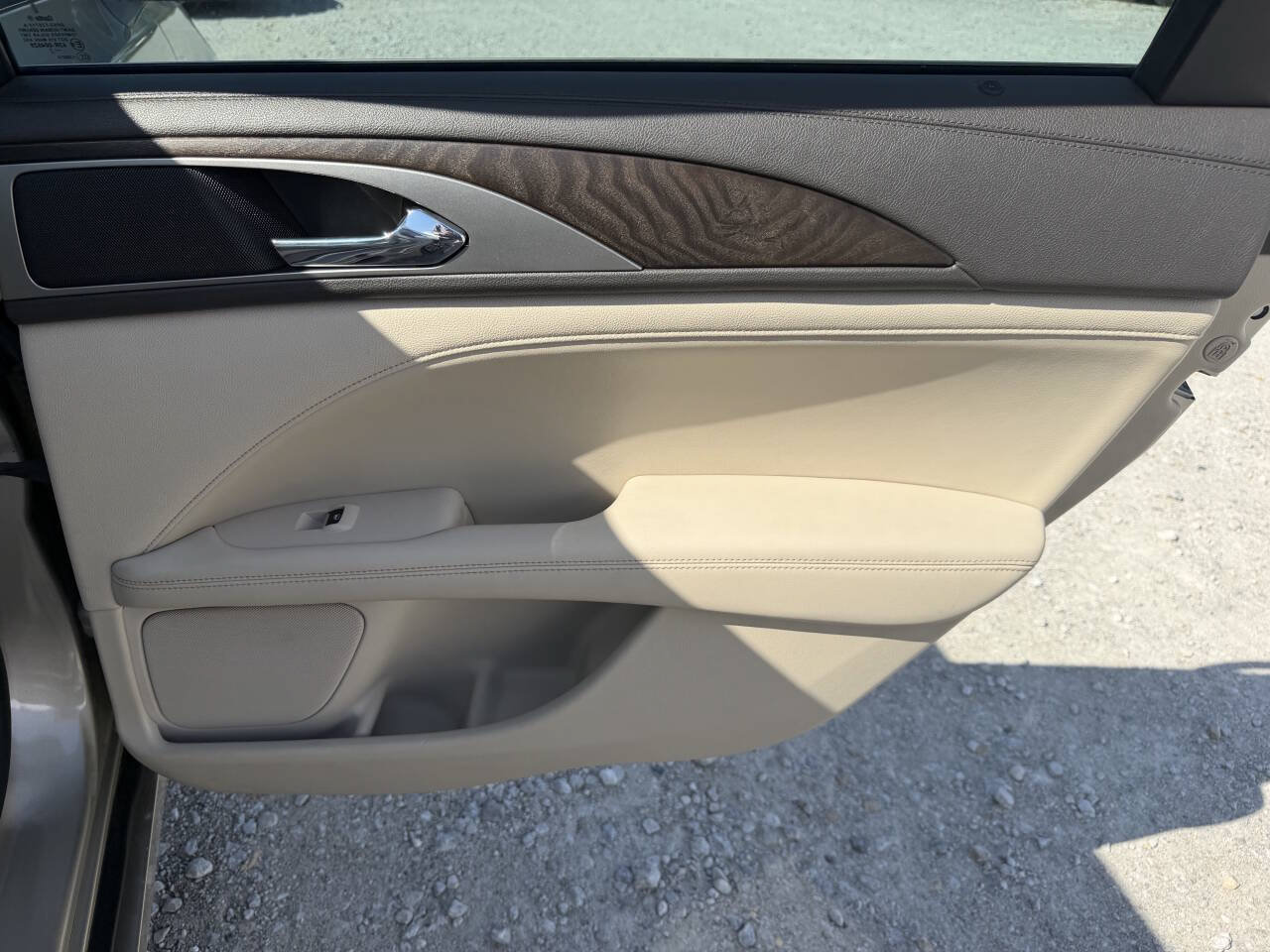 Used 2017 Lincoln MKZ Reserve w/ Climate Package FWD image 18