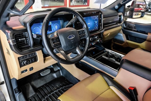 Used 2024 Ford F250 Lariat w/ Sport Appearance Package AWD/4WD image 5