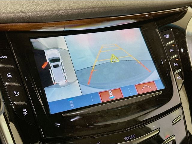 Used 2019 Cadillac Escalade ESV Premium Luxury image 17