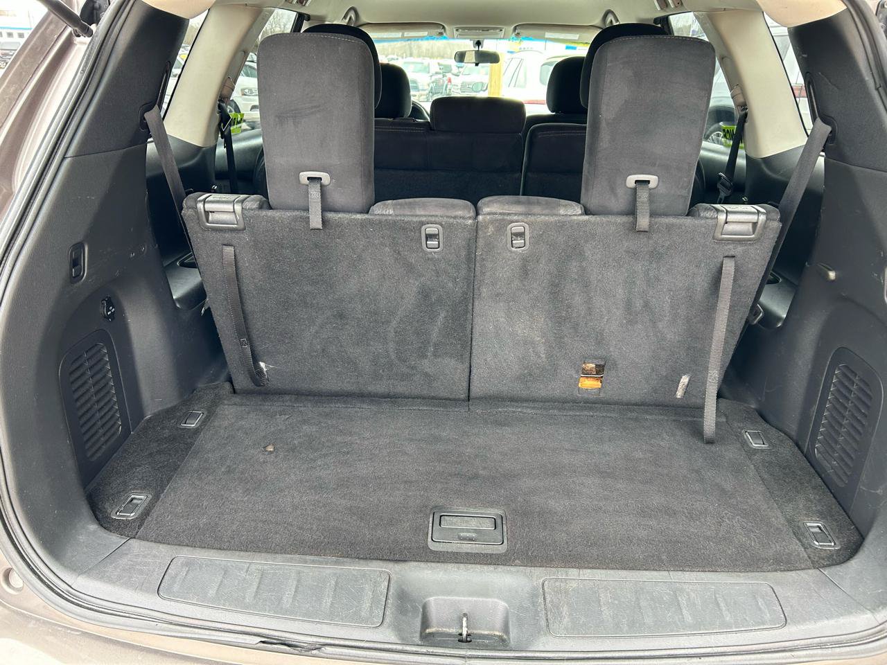 Used 2013 Nissan Pathfinder SV w/ Trailer Tow Pkg AWD/4WD image 18