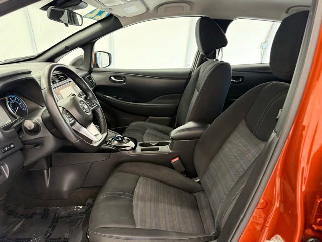 Used 2022 Nissan Leaf SV image 11
