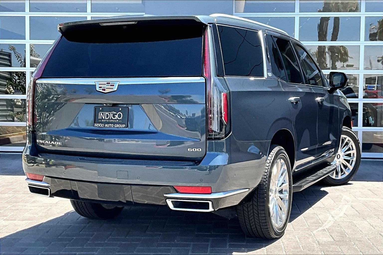 Used 2021 Cadillac Escalade Premium Luxury RWD image 10