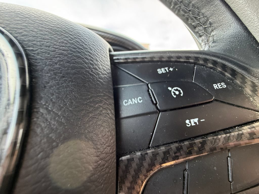 Used 2022 Dodge Challenger SXT RWD image 15